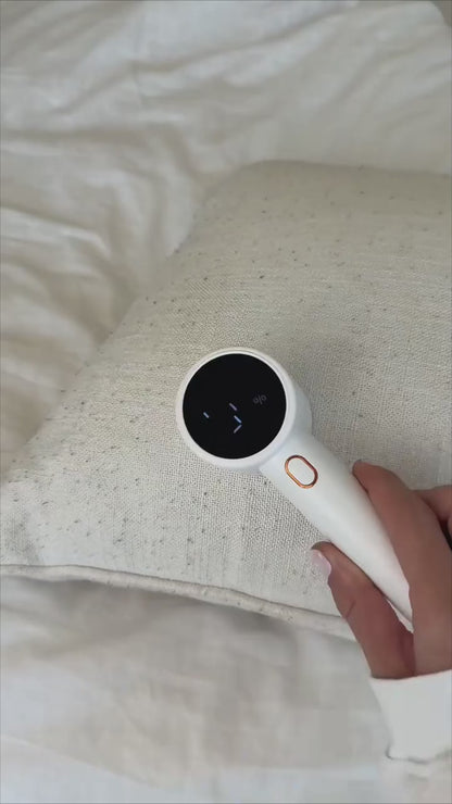 USB-C Rechargeable Fabric Shaver and Lint Remover